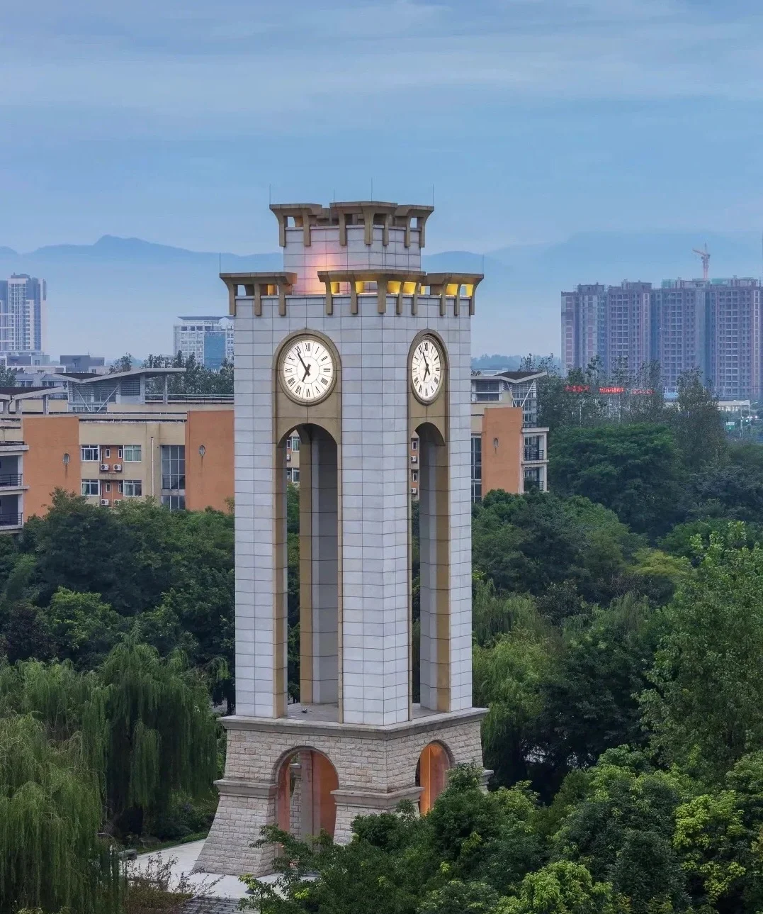西南财经大学(西南财经大学金融学院)